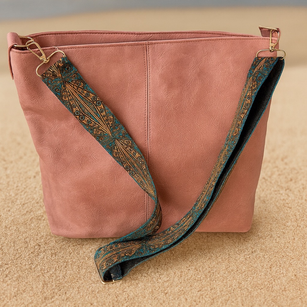 🌸 CaliGirl Women's Vegan  Boho Breeze Tote Bag, NWT